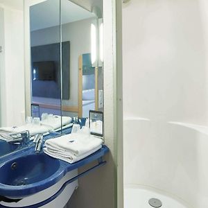 Zimmer mit zwei Einzelbetten